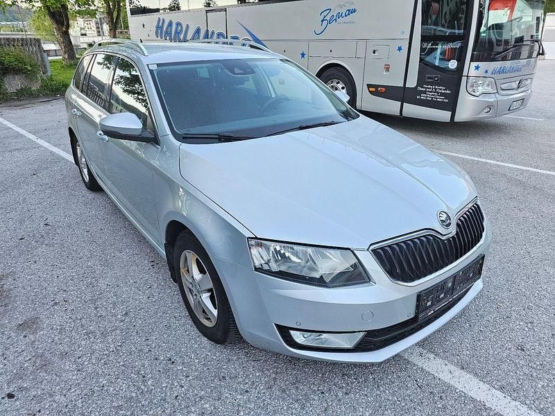 Gebraucht Skoda Octavia Elegance 105 PS (77 kW) 2014 Silber Kombi
