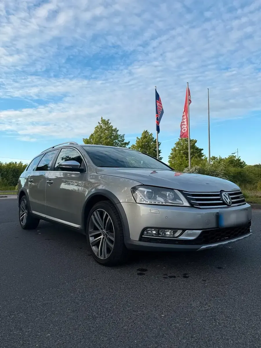 Gebraucht VW Passat 170 PS (125 kW) 2012 Silber Kombi