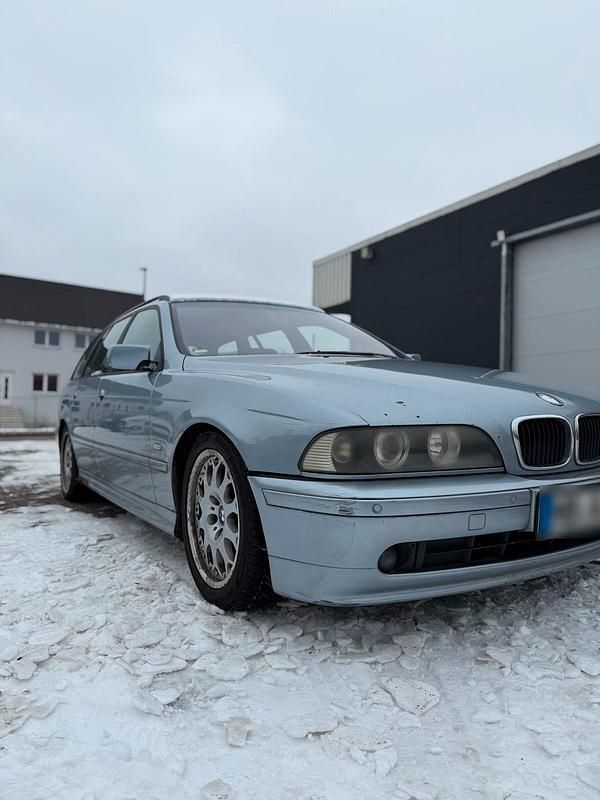 Gebraucht BMW 530 193 PS (141 kW) 2002 Kombi