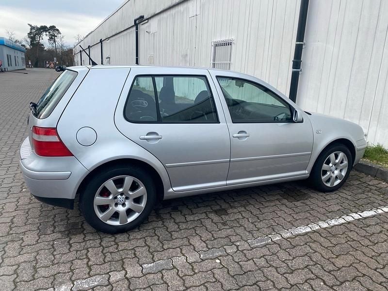 Gebraucht VW Golf IV Pacific 105 PS (77 kW) 2003 Silber Limousine