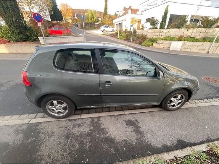 Gebraucht VW Golf IV 75 PS (55 kW) 2004 Grau Limousine