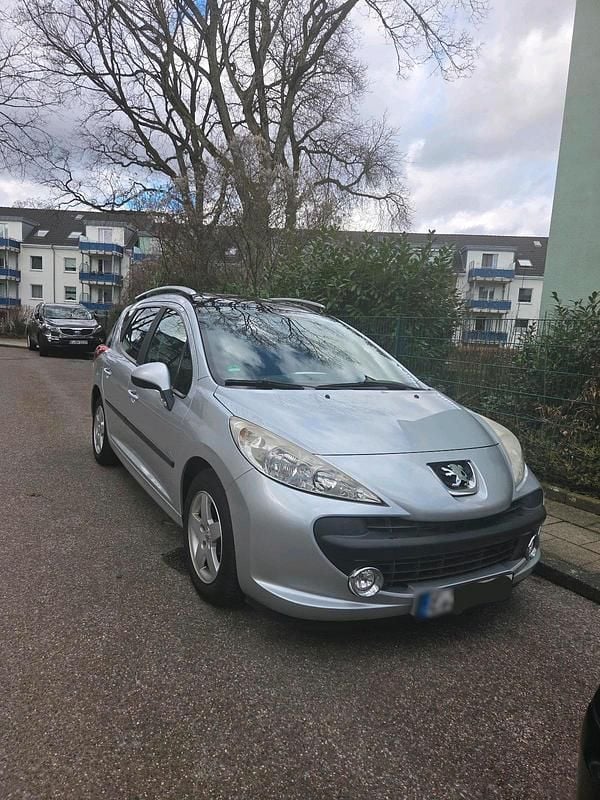 Gebraucht Peugeot 207 90 PS (66 kW) 2009 Silber Kombi