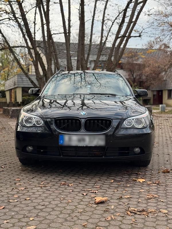 Gebraucht BMW 525 231 PS (169 kW) 2007 Schwarz Kombi