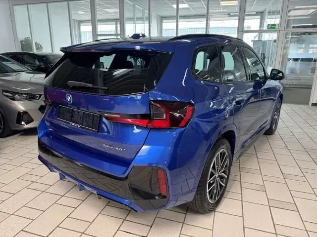 Gebraucht BMW X1 M Sport 326 PS (239 kW) 2025 Portimao blau SUV