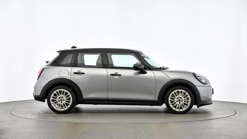 Gebraucht Mini Cooper Favoured 156 PS (114 kW) 2024 Grau Kleinwagen