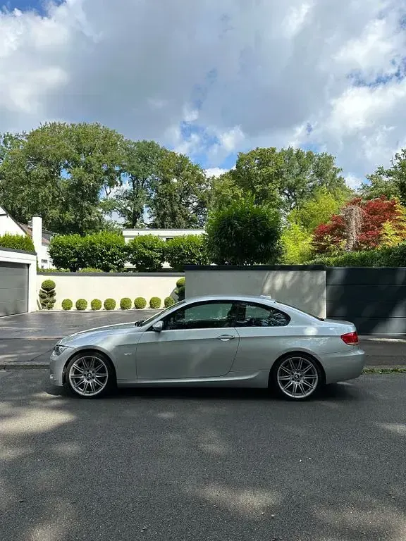 Gebraucht BMW 335 Performance 306 PS (225 kW) 2007 Silber Coupé