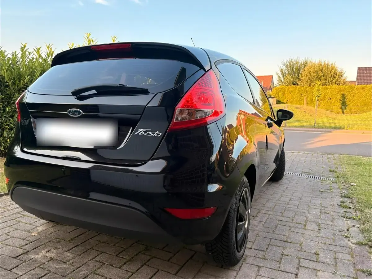Gebraucht Ford Fiesta 65 PS (47 kW) 2009 Schwarz Kleinwagen
