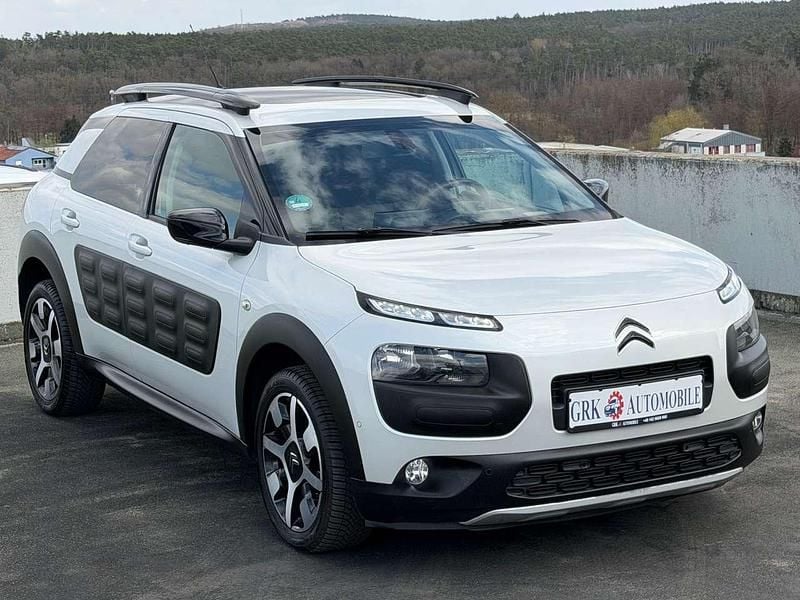 Gebraucht Citroën C4 99 PS (72 kW) 2016 Farbe weiss perle/metallic SUV