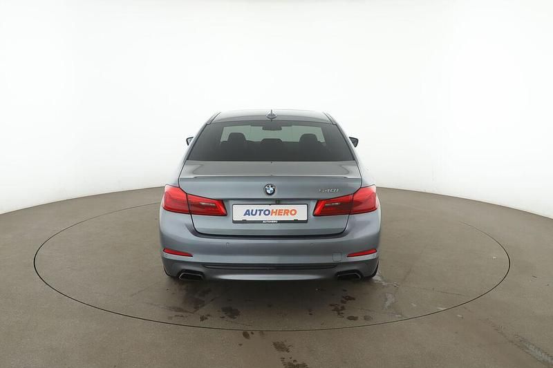 Gebraucht BMW 540 Sport Line 340 PS (250 kW) 2017 Grau Limousine
