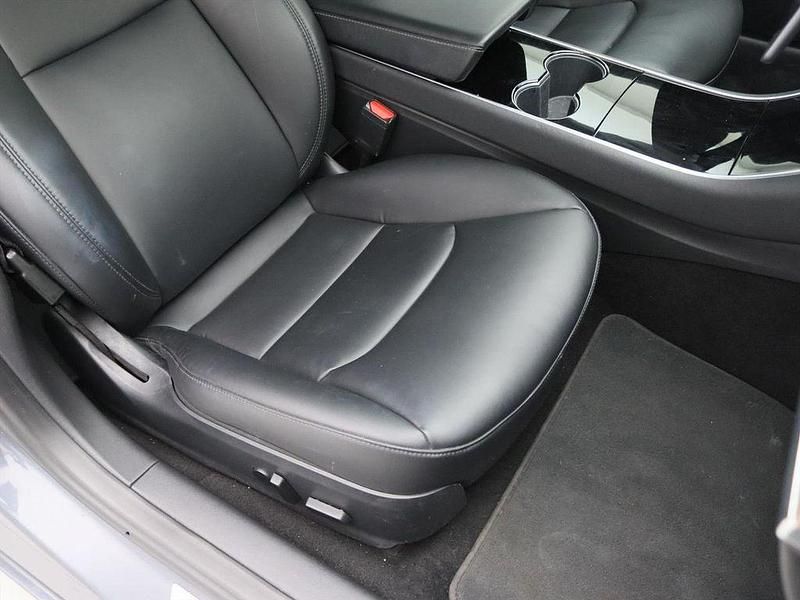 Usado Tesla Model 3 Standard Range 225 kW (306 CV) 2020 Gris Berlina