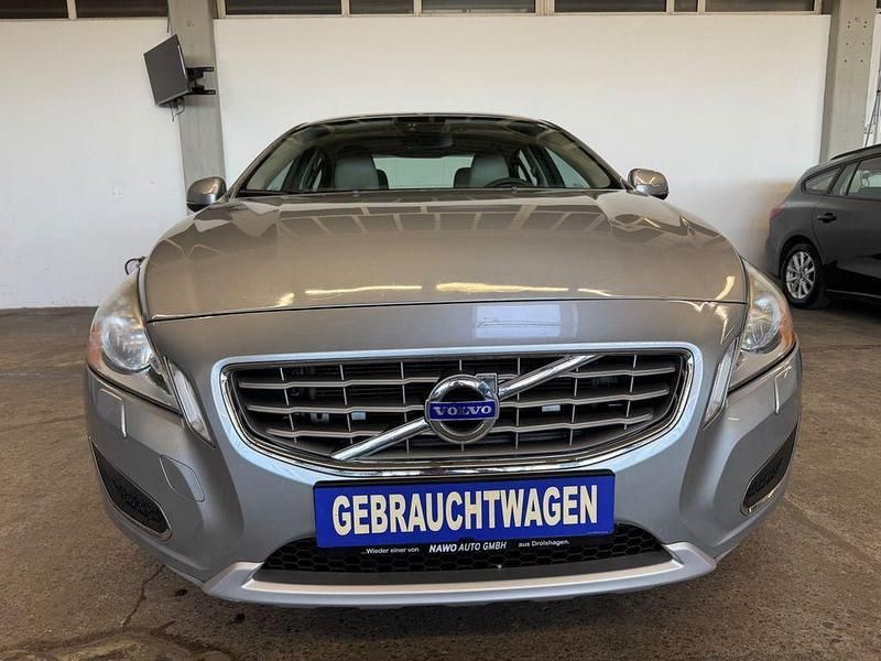 Gebraucht Volvo S60 254 PS (186 kW) 2014 Grau Limousine