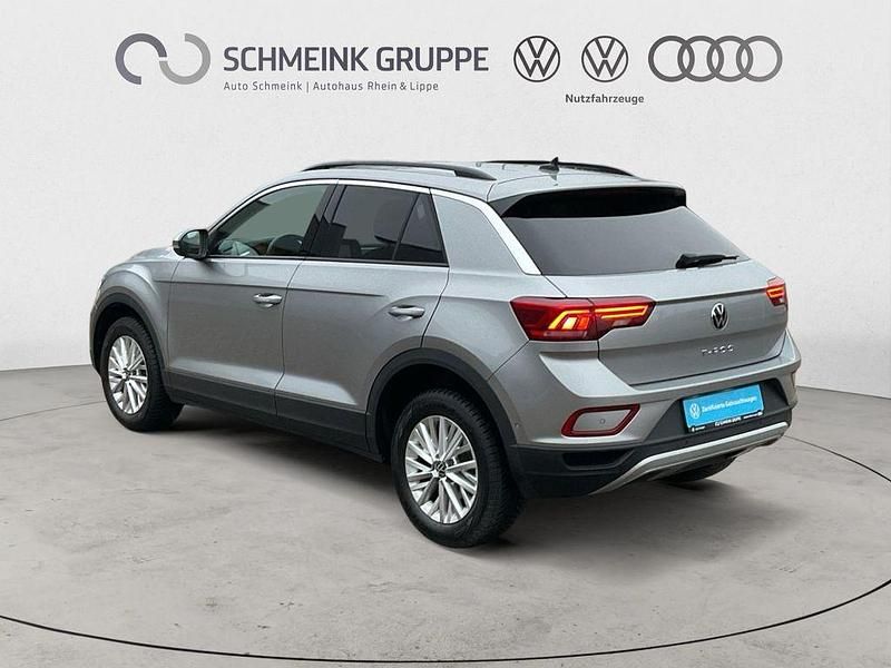 Gebraucht VW T-Roc Life 110 PS (80 kW) 2022 Pyrit silber metallic SUV