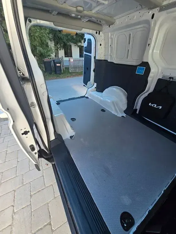 Gebraucht Kia PV5 119 kW (163 PS) 2026 Weiß Van / Kleinbus