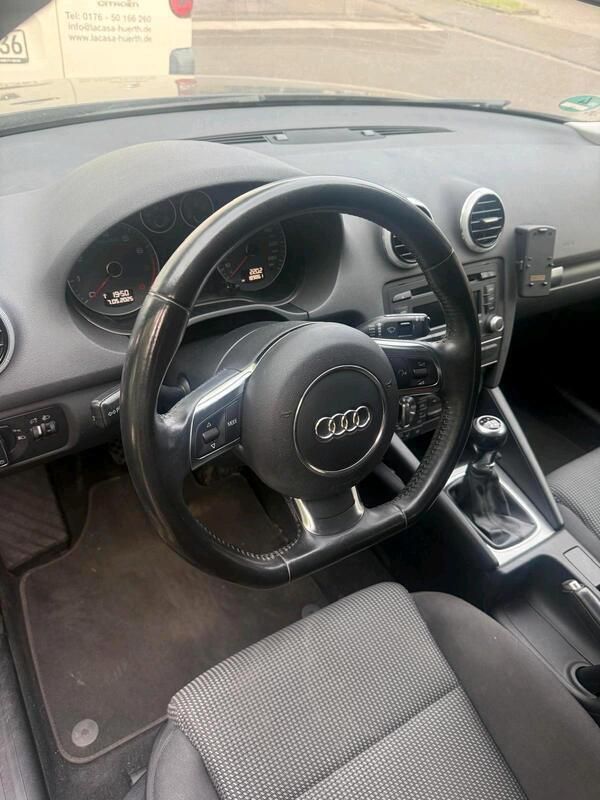 Schwarz Gebraucht 2013 Audi A3 Sportback Comfort Limousine | 6.000 € (Superpreis) - Bild 1/4