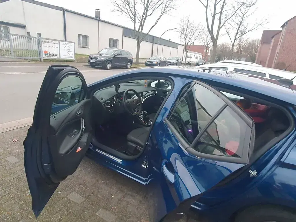 Gebraucht Opel Astra Design Edition 110 PS (80 kW) 2021 Blau Limousine