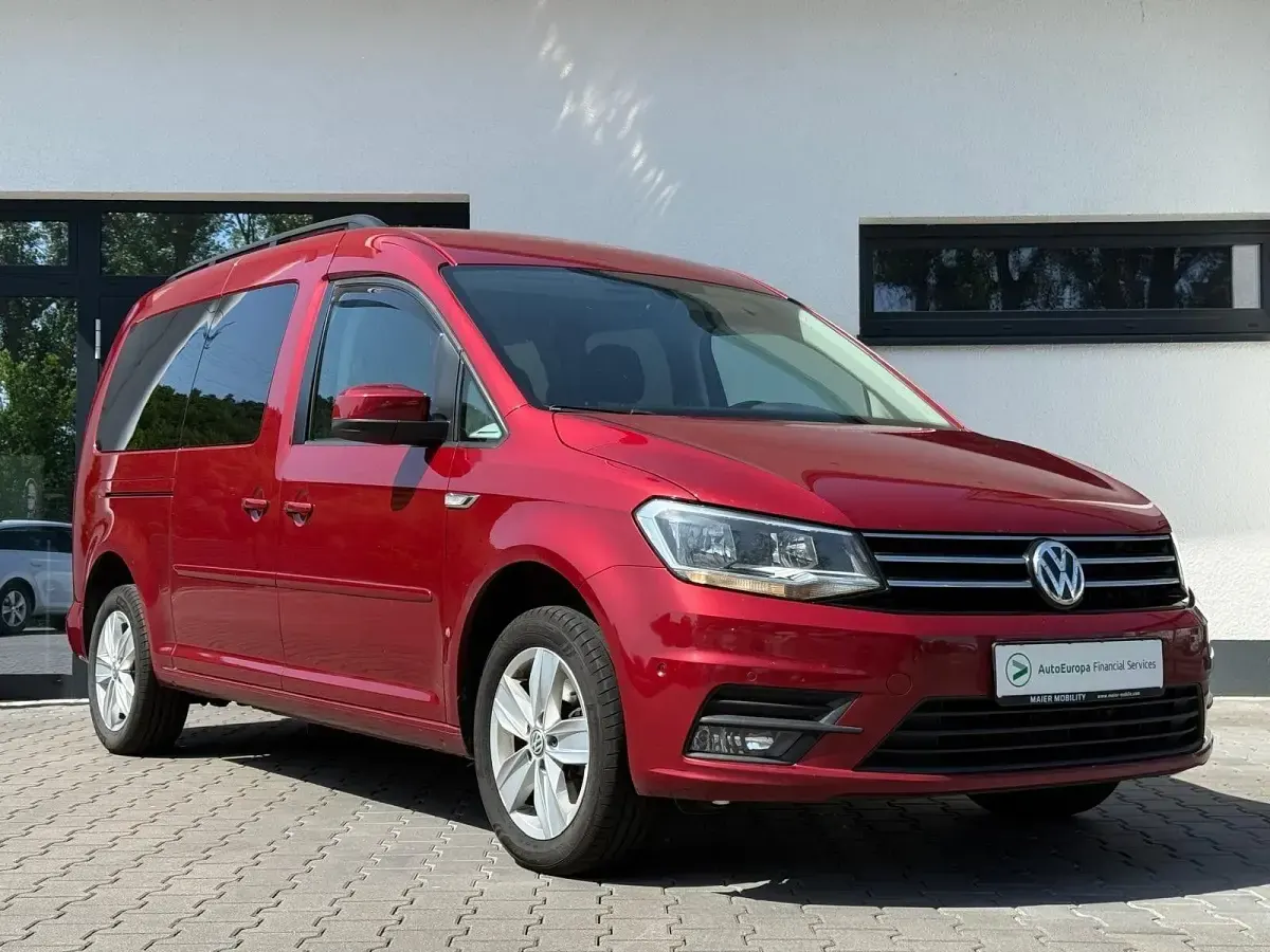 Gebraucht VW Caddy Maxi Comfortline 150 PS (110 kW) 2018 Rot Van / Kleinbus