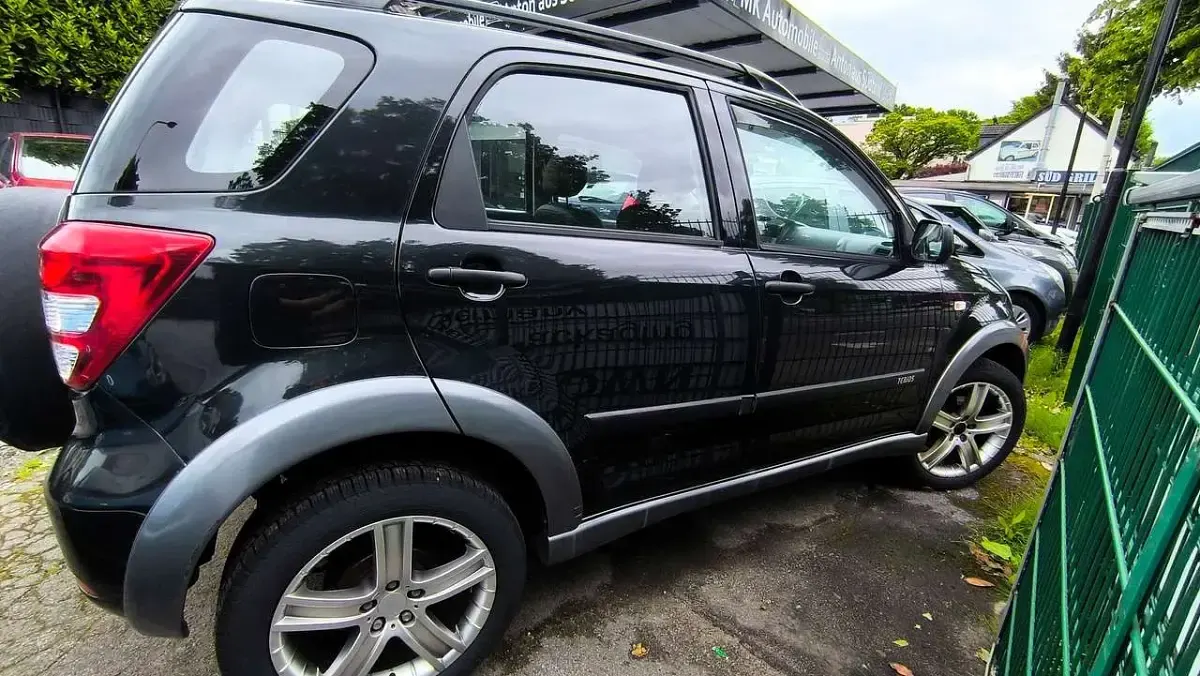 Gebraucht Daihatsu Terios 105 PS (77 kW) 2007 Schwarz SUV