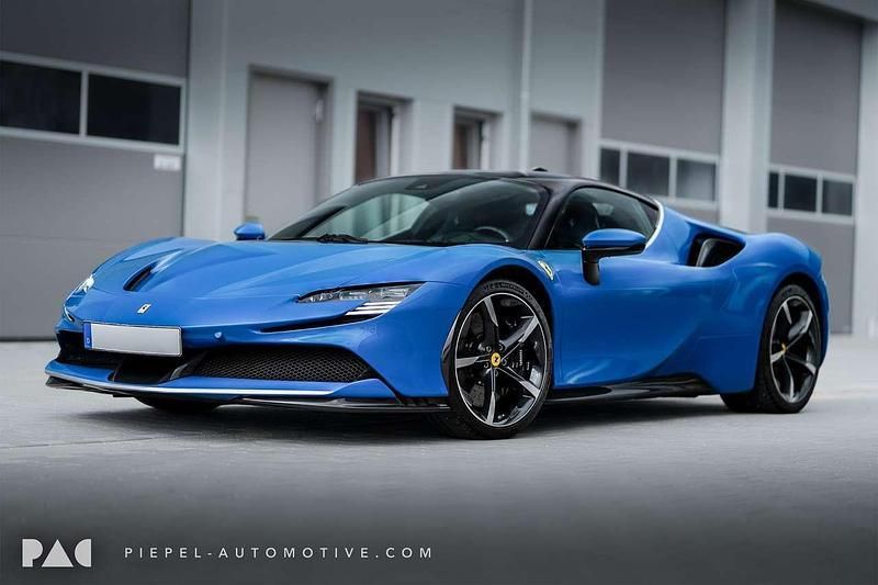 Blau Gebraucht 2022 Ferrari SF90 Coupé | 429.000 € - Bild 1/4