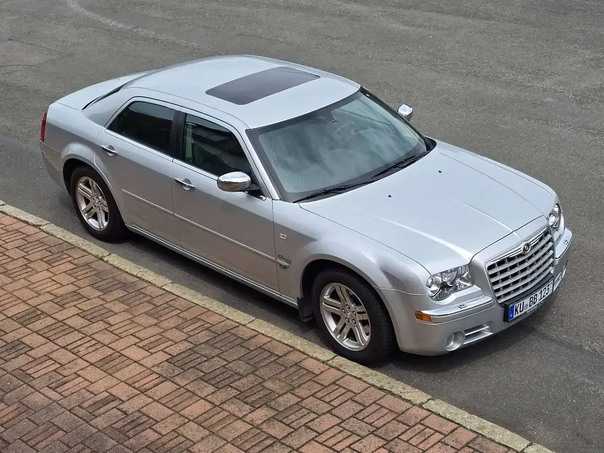 Gebraucht Chrysler 300C 249 PS (183 kW) 2005 Silber Limousine