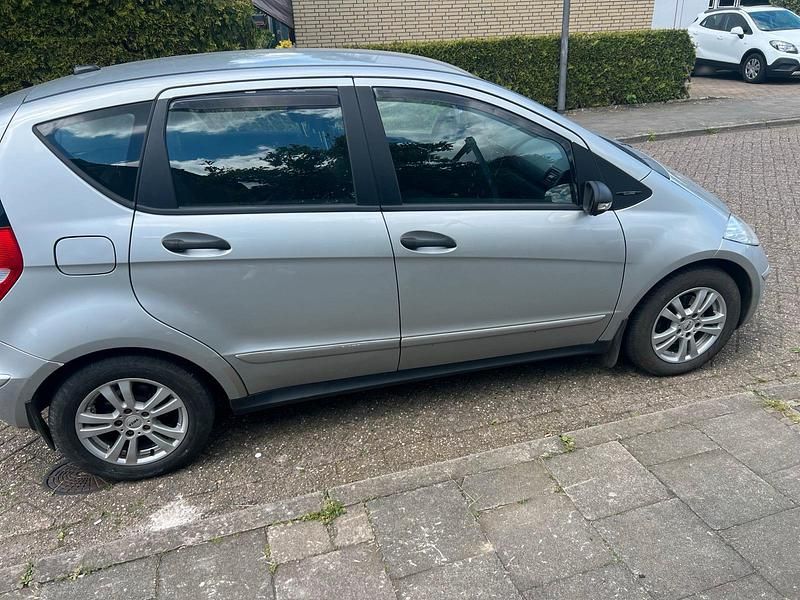 Gebraucht Mercedes A170 115 PS (84 kW) 2004 Silber Kleinwagen