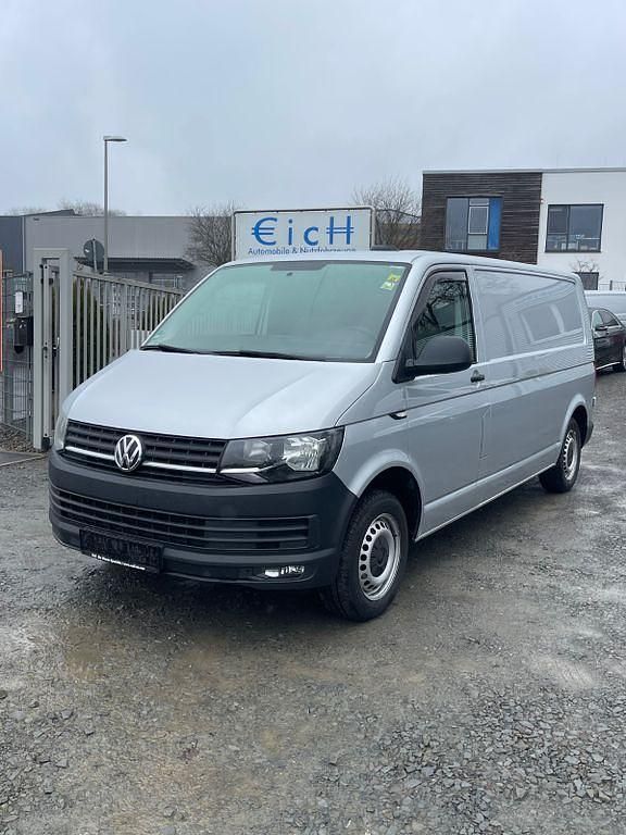 Gebraucht VW Transporter 150 PS (110 kW) 2017 Silber Van
