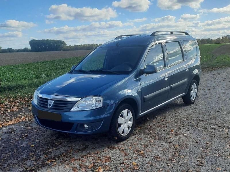 Gebraucht Dacia Logan MCV Lauréate 87 PS (63 kW) 2010 Blau Kombi