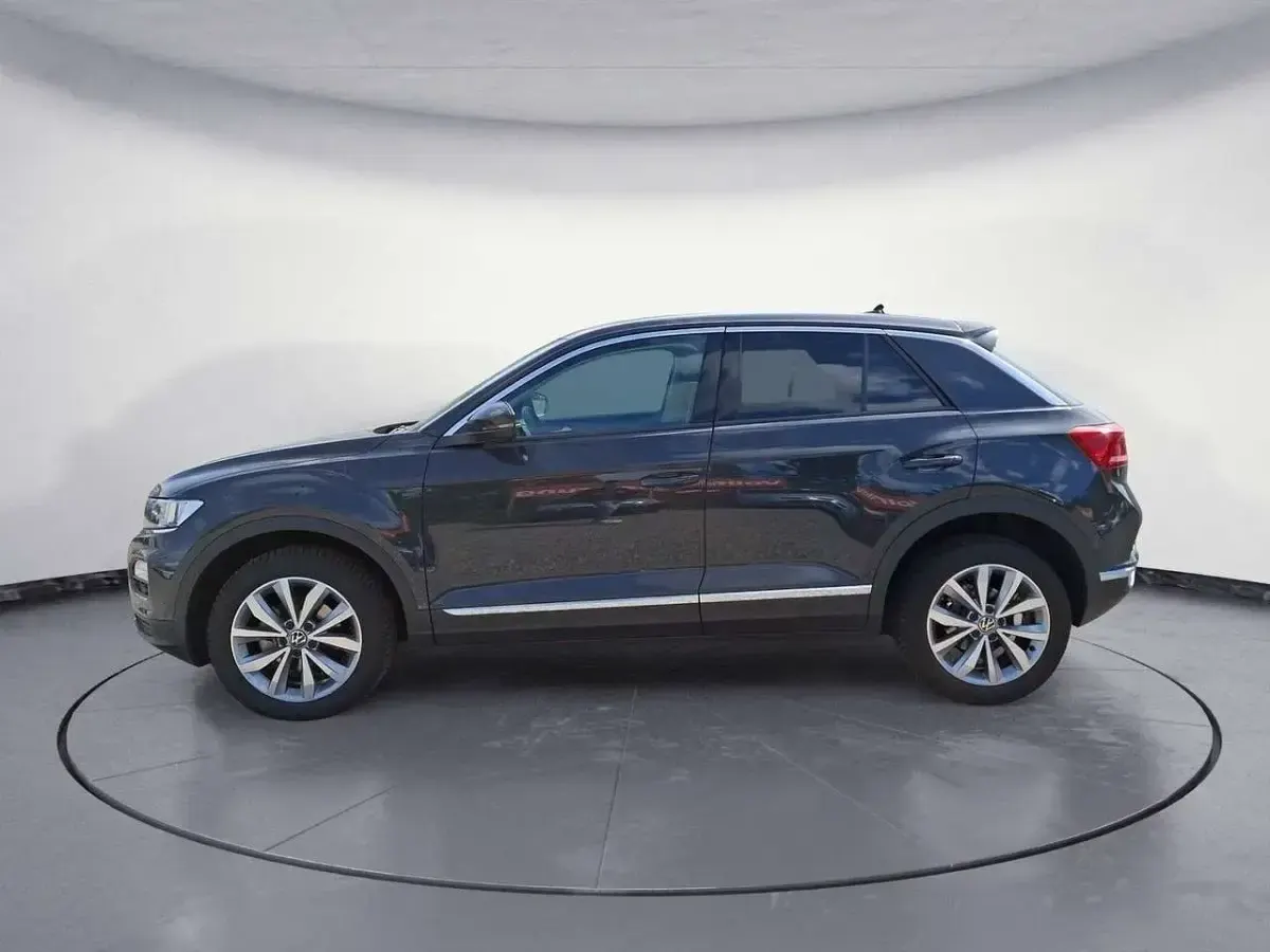 Używany VW T-Roc Style 110 KM (80 kW) 2021 Szary SUV