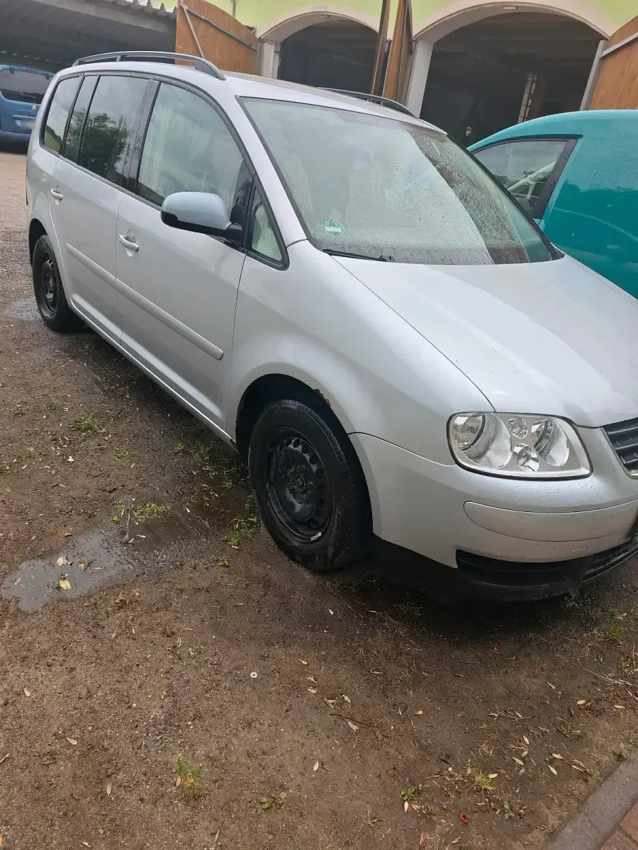Gebraucht VW Touran 150 PS (110 kW) 2006 Silber Van / Kleinbus