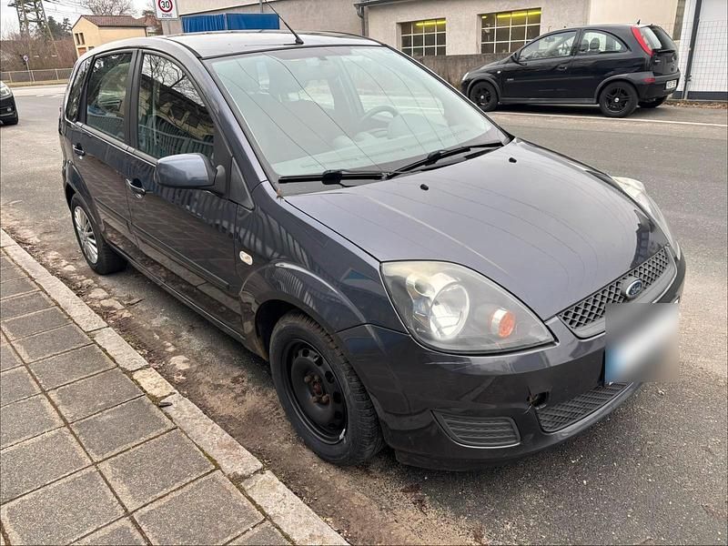 Gebraucht Ford Fiesta 69 PS (50 kW) 2008 Grau Kleinwagen