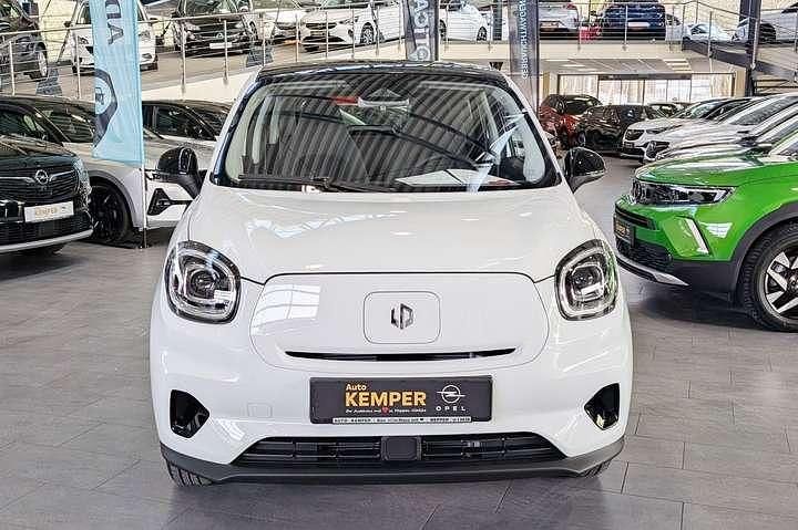 Neu Leapmotor T03 69 kW (95 PS) 2026 Weiß Kleinwagen