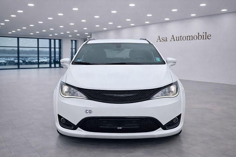 Gebraucht Chrysler Pacifica 291 PS (214 kW) 2019 Weiß Van / Kleinbus