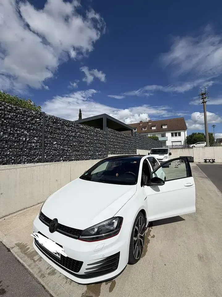 Gebraucht VW Golf VII GTD 184 PS (135 kW) 2015 Limousine