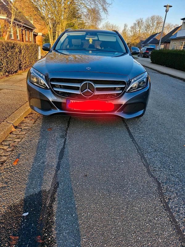 Gebraucht Mercedes C220 170 PS (125 kW) 2017 Silber Kombi