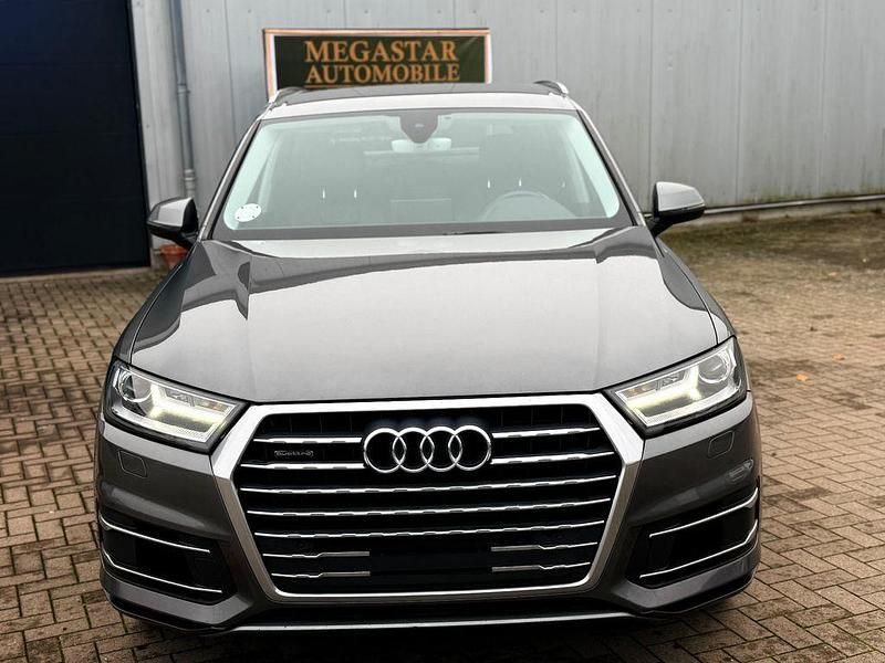 Używany Audi Q7 Ambiente 272 KM (200 kW) 2015 Szary SUV