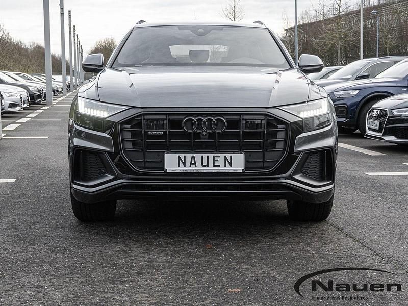 Gebraucht Audi Q8 S-Line 286 PS (210 kW) 2022 Daytonagrau SUV