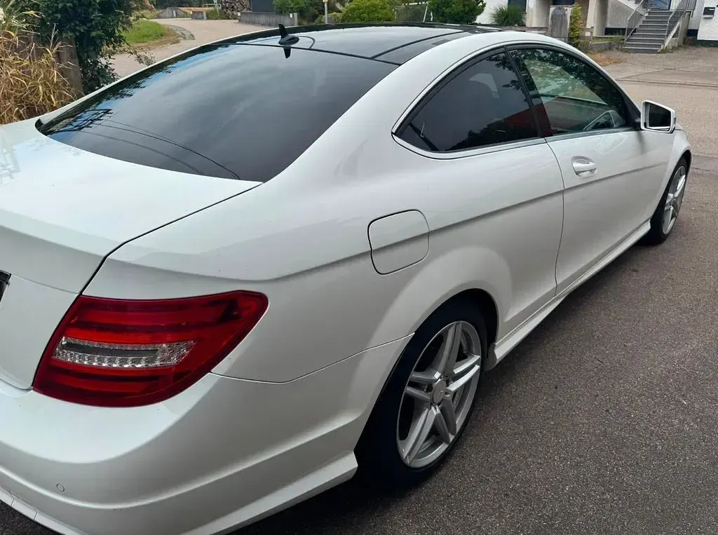 Gebraucht Mercedes C220 170 PS (125 kW) 2012 Weiß Coupé