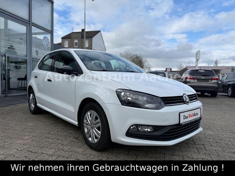 Gebraucht VW Polo Trendline 60 PS (44 kW) 2017 Weiß Kleinwagen