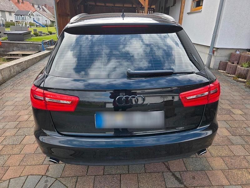 Gebraucht Audi A6 Ambiente 245 PS (180 kW) 2012 Schwarz Kombi