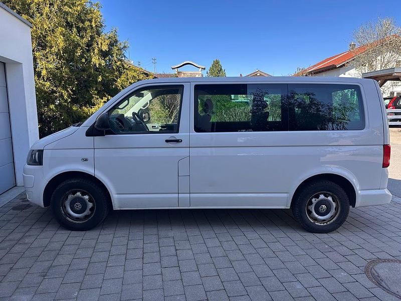 Second-hand VW T5 140 CP (102 kW) 2012 Alb Van