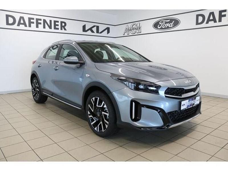 (css) lunarsilber met. Gebraucht 2024 Kia XCeed Vision SUV | 23.490 € (Guter Preis) - Bild 1/4