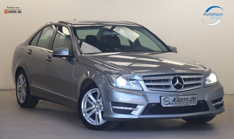 Silber Gebraucht 2011 Mercedes C350 AMG line Limousine | 19.999 € (Fairer Preis) - Bild 1/4