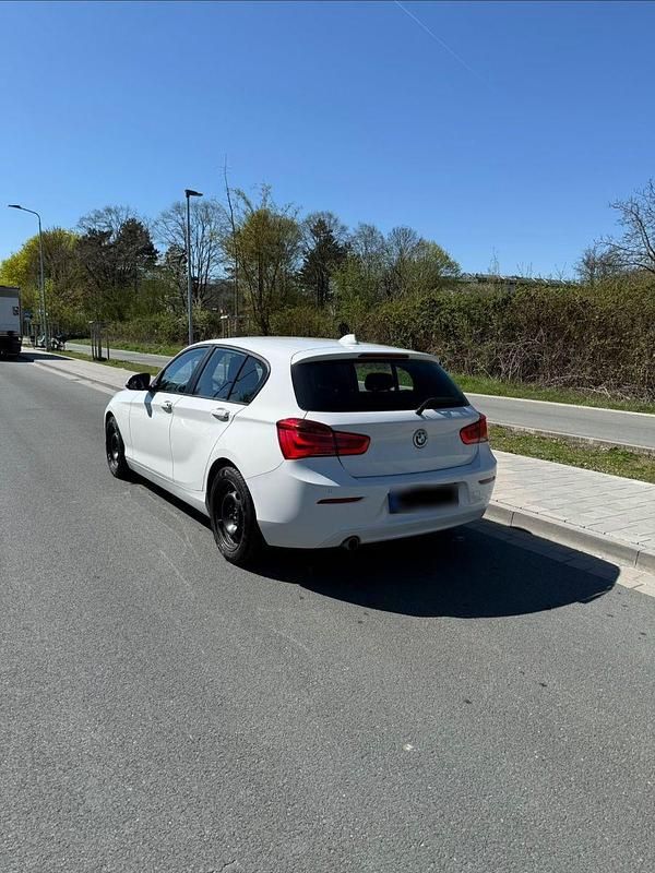 Usata BMW 116 Efficient Dynamics 116 CV (85 kW) 2015 Bianco Utilitaria
