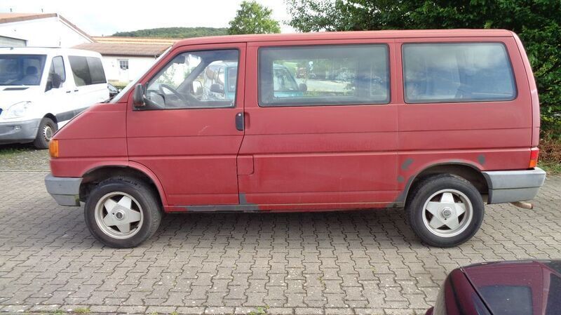 Rot Gebraucht 1994 VW T4 Van | 1.990 € - Bild 1/4