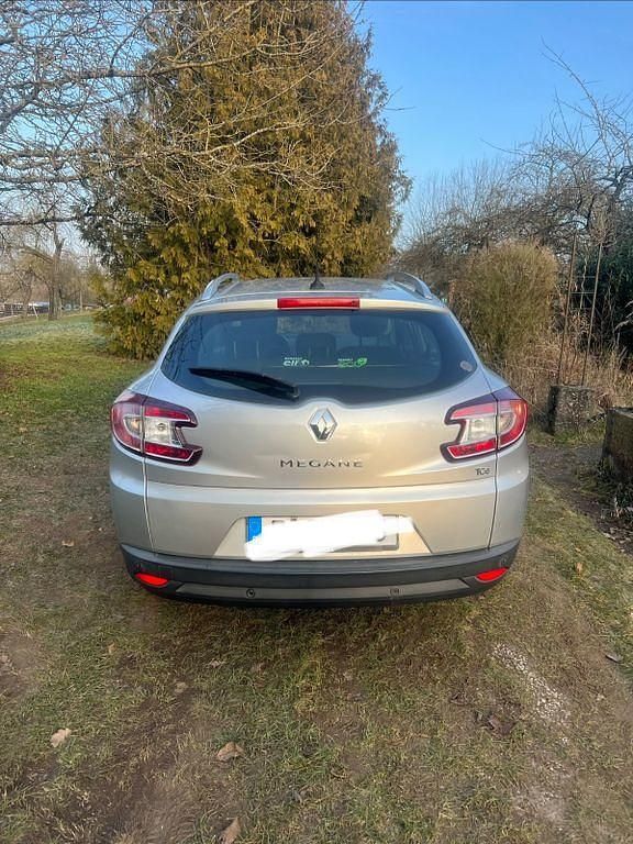 Używany Renault Mégane III Initiale Paris 132 KM (97 kW) 2014 Szary Sedan/Limuzyna