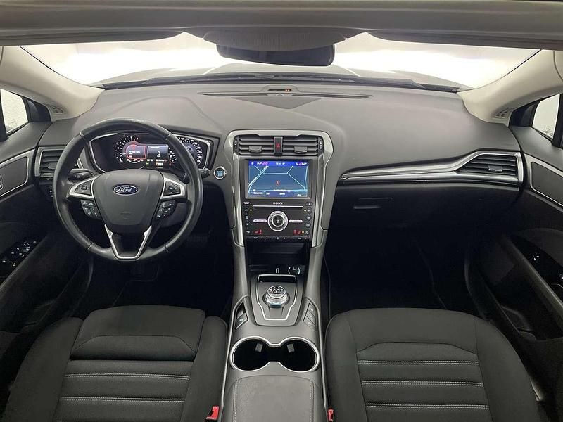 Gebraucht Ford Mondeo Titanium 190 PS (139 kW) 2020 Schwarz Kombi
