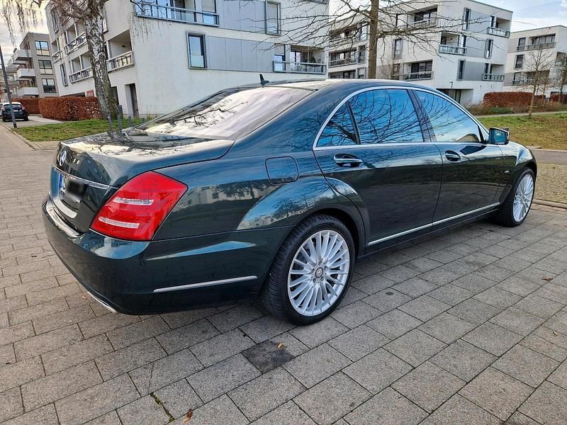 Gebraucht Mercedes S500 435 PS (319 kW) 2011 Limousine