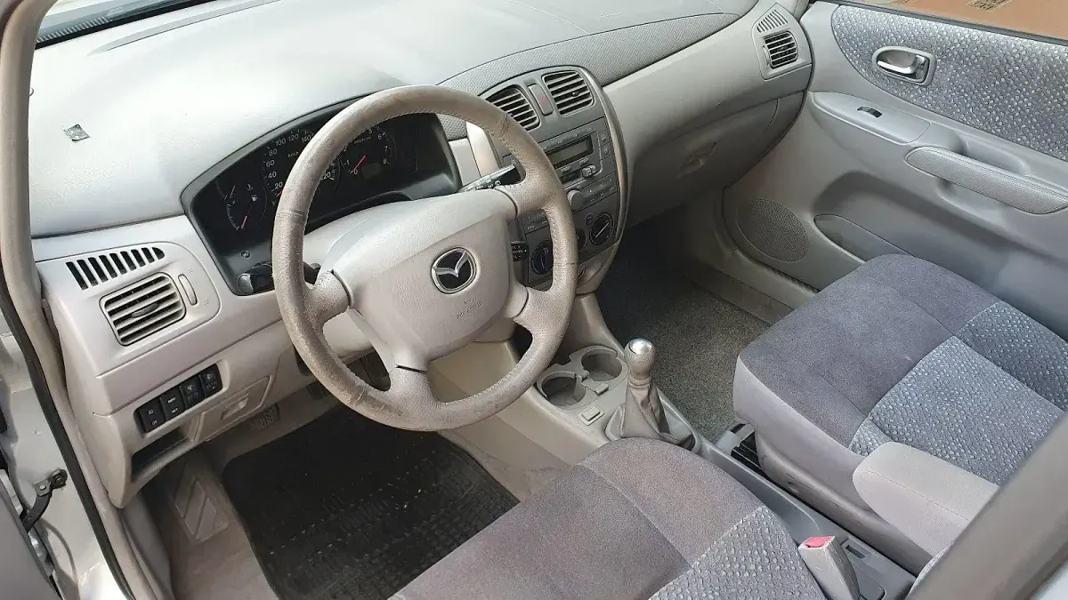 Second-hand Mazda Premacy 101 CP (74 kW) 1999 Argintiu Monovolum