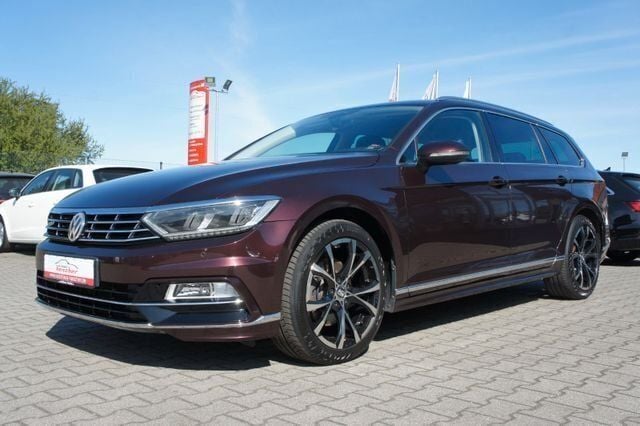 Gebraucht VW Passat Comfortline 125 PS (91 kW) 2016 Rot Kombi