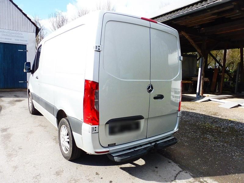 Gebraucht Mercedes Sprinter 143 PS (105 kW) 2019 Silber Van