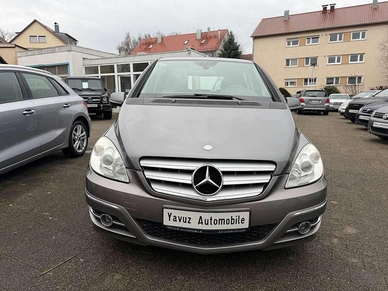 Gebraucht Mercedes B160 95 PS (69 kW) 2010 Mountaingrau Van / Kleinbus